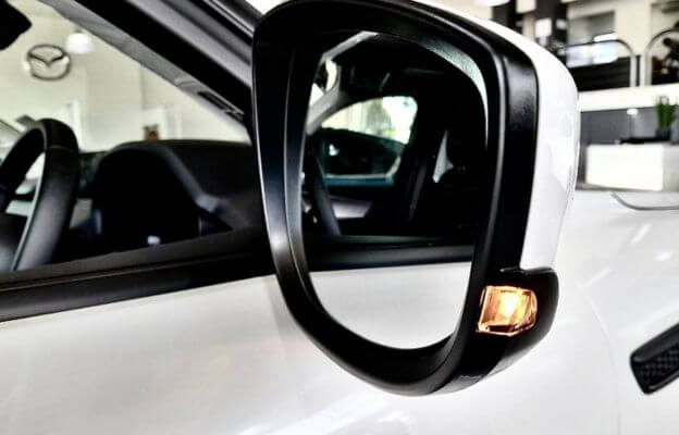 Mazda CX-60 mirror