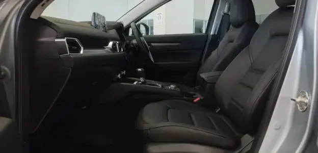 mazda-cx-5-dynamic-auto-interior-front