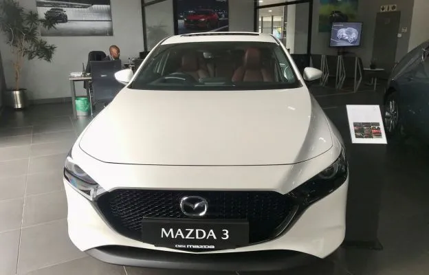 mazda-astina-front-view